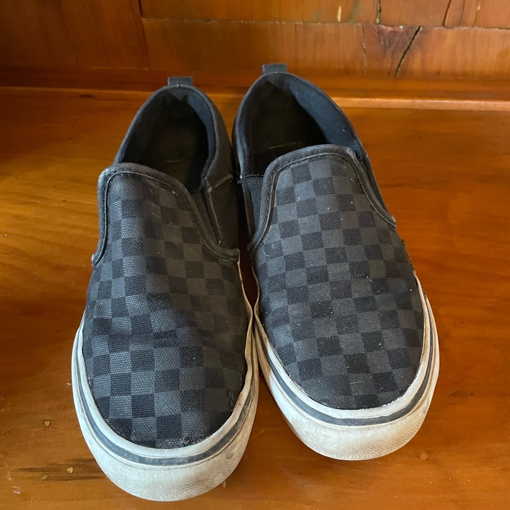 Vans - Picture 2 of 2